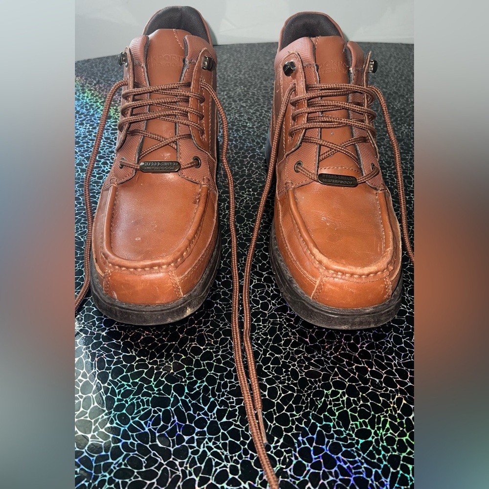 Men’s brown waterproof rockport boots